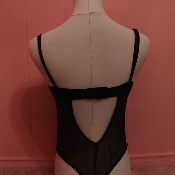 La Vie en Rose Floral Embroidered Teddy - Picture 3 of 4